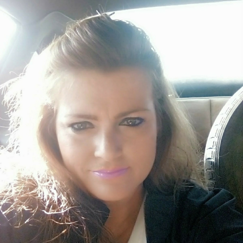 Meet your Posher, Tiffany